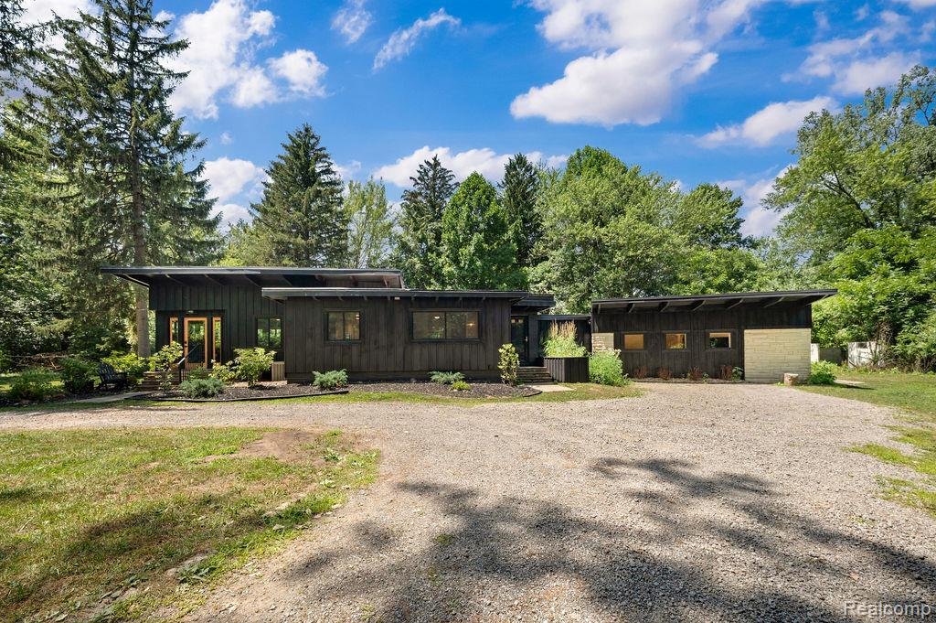 House in Sawyer, Michigan, United States 1 - 18308312