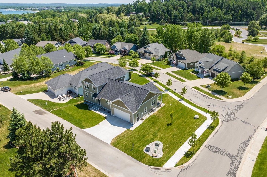 House in Garfield Township, Michigan, United States 5 - 18309833