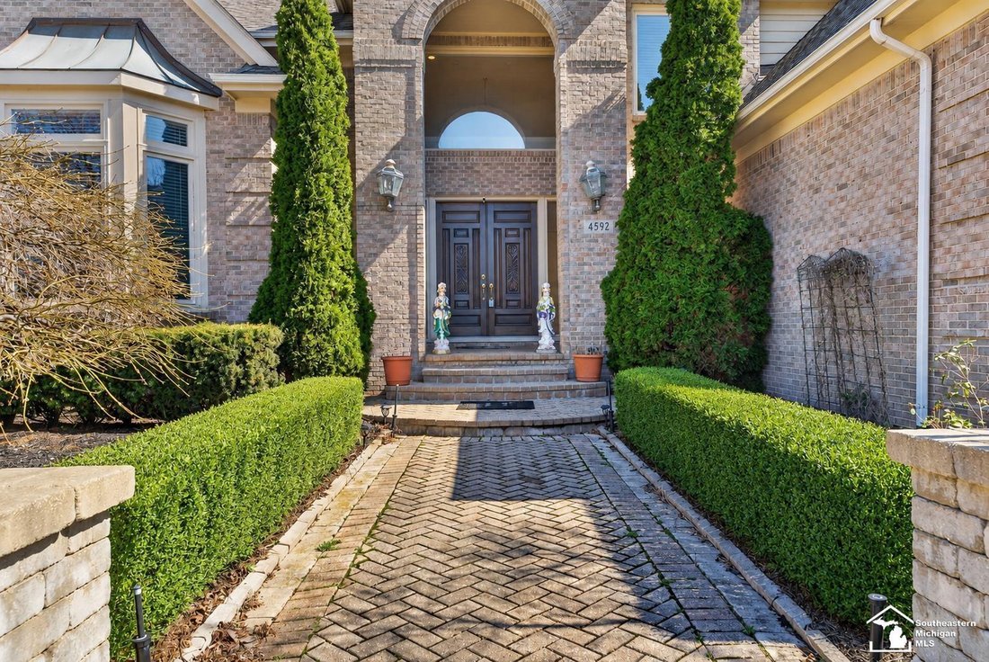 House in Farmington Hills, Michigan, United States 3 - 18309907