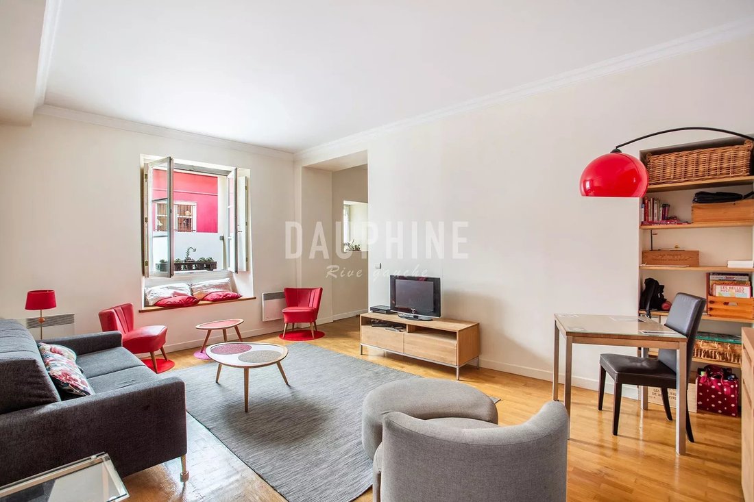 Apartment in Saint Placide, Paris 6e Arrondissement, Paris 1 - 18310466