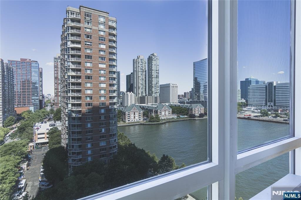 Condo in Hoboken, New Jersey, United States 3 - 18098563