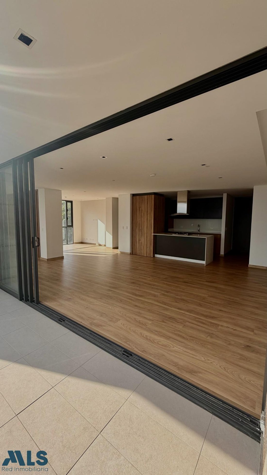 Apartment in Medellín, Antioquia, Colombia 2 - 18316281