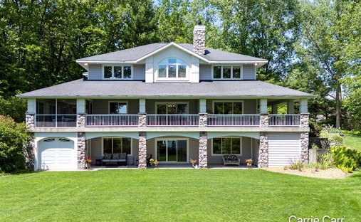 House in Comstock Park, Michigan, United States 1