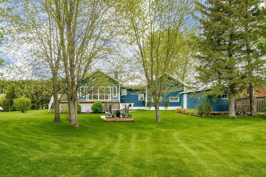 House in Lambton, Quebec, Canada 4 - 18314177