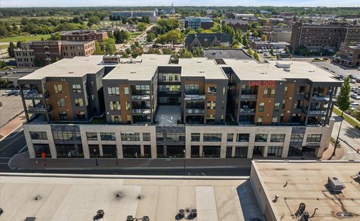 Condominio en Municipio de Laketown, Míchigan, Estados Unidos 1