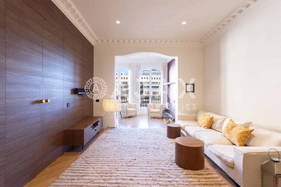 Apartment in Eixample, Barcelona, Spain 5 - 18312135