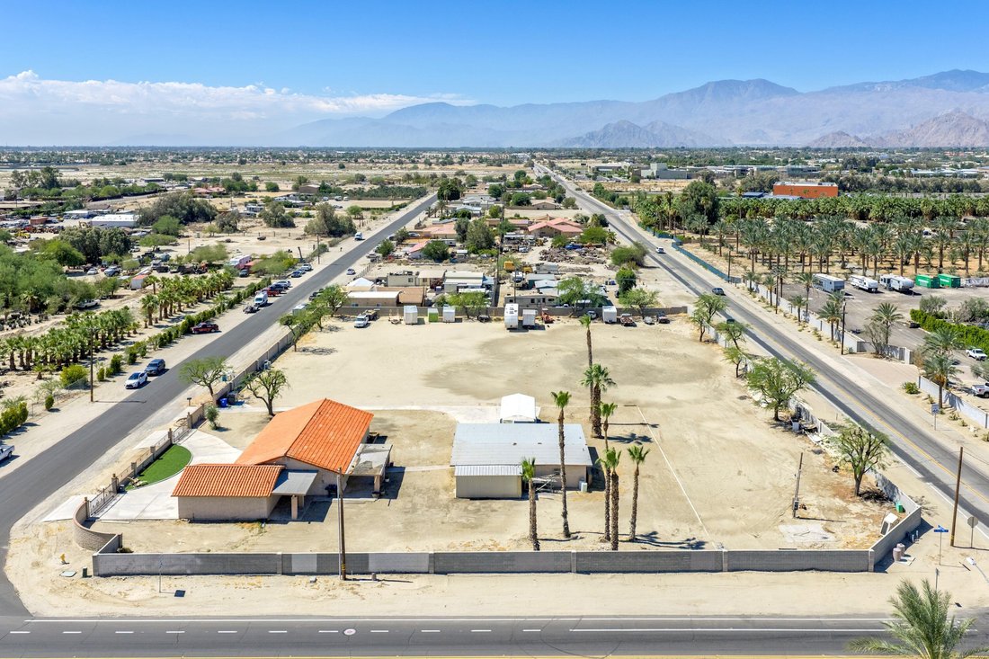 House in Indio, California, United States 4 - 18313612