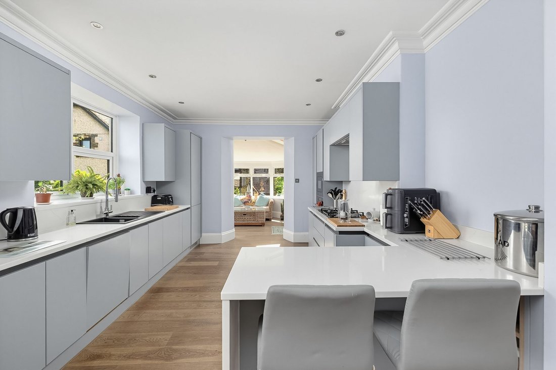 House in Saltash, England 2 - 18316103