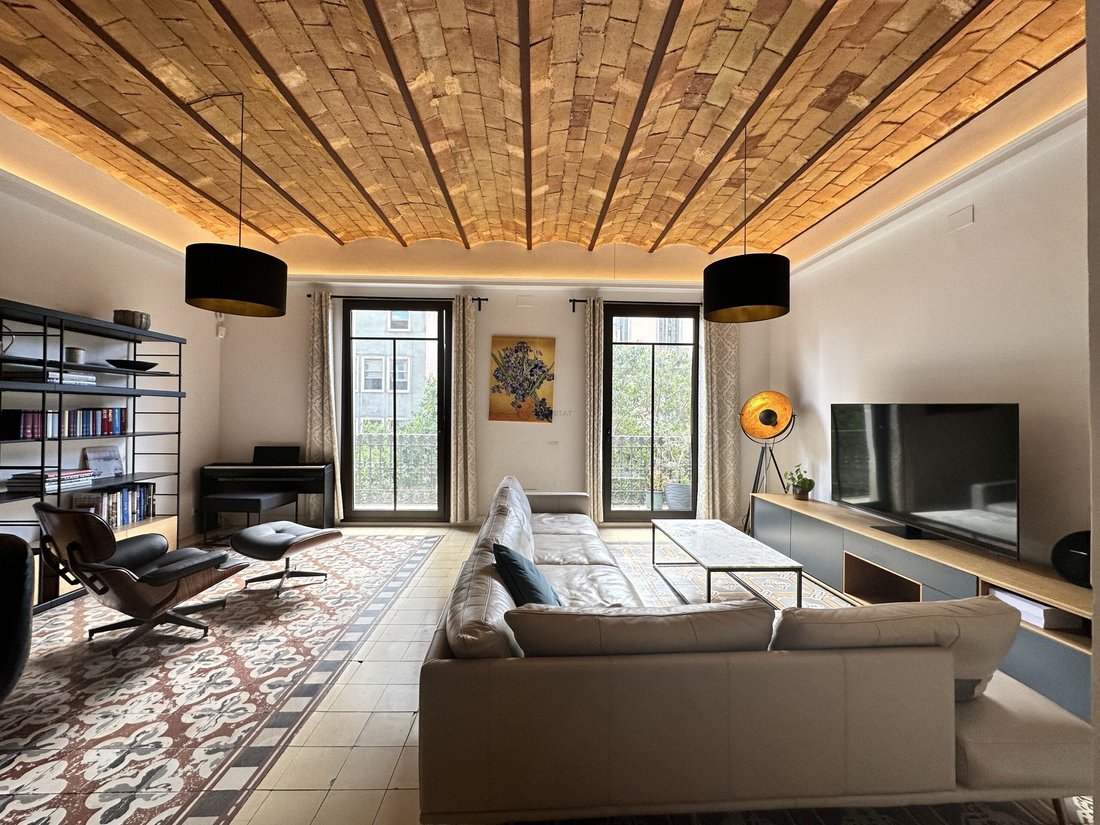 Apartment in Eixample, Barcelona, Spain 3 - 18312253