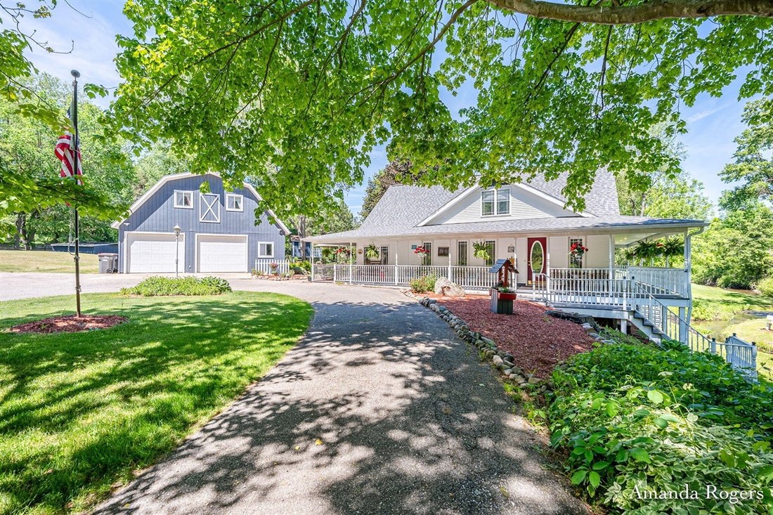 House in Lowell, Michigan, United States 2 - 18309230