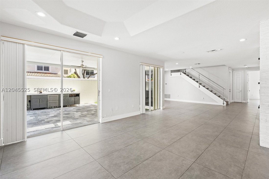 House in Hollywood, Florida, United States 2 - 18316004