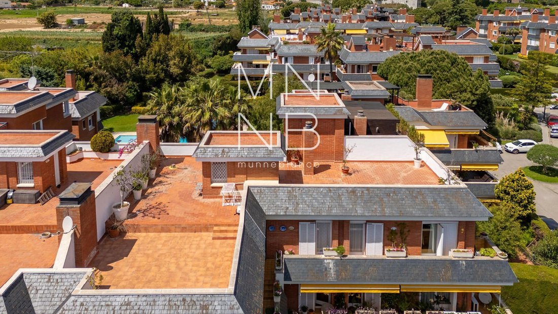 Penthouse in Sant Andreu de Llavaneres, Catalonia, Spain 4 - 18313557