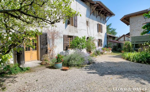 House in Sainte-Marie-d'Alloix, Auvergne-Rhône-Alpes, France 1
