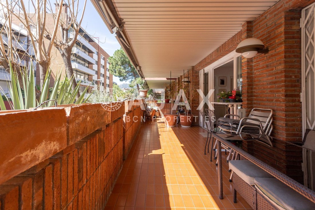 Apartment in Sarrià-Sant Gervasi, Barcelona, Spain 1 - 18312246