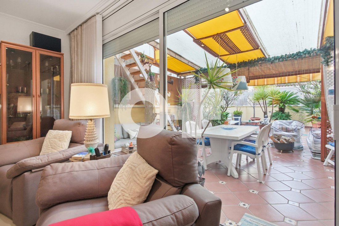 Townhouse in Sant Adria de Besos, Catalonia, Spain 1 - 18312504
