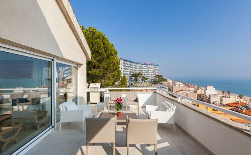 Chalet in Canet De Mar, Catalonia, Spain 1