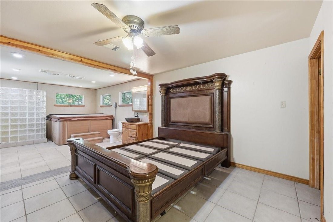 House in Winnie, Texas, United States 4 - 18313978