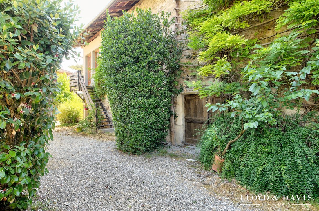House in Sainte-Marie-d'Alloix, Auvergne-Rhône-Alpes, France 4 - 18315513