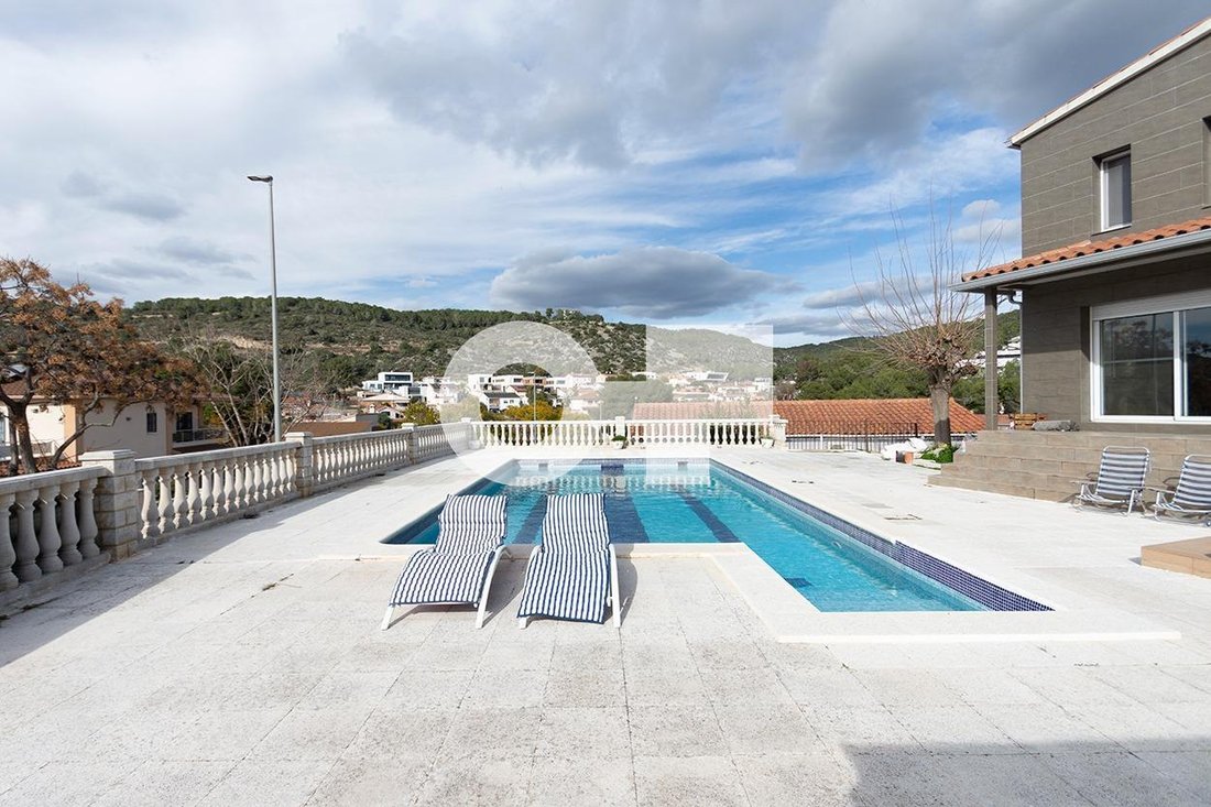 Chalet in Sant Pere de Ribes, Catalonia, Spain 4 - 18312055