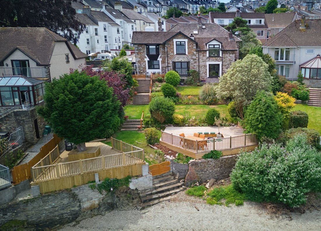 House in Saltash, England 3 - 18316103