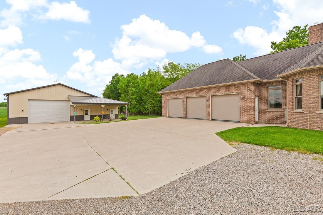 House in Hudson, Michigan, United States 3 - 18309263