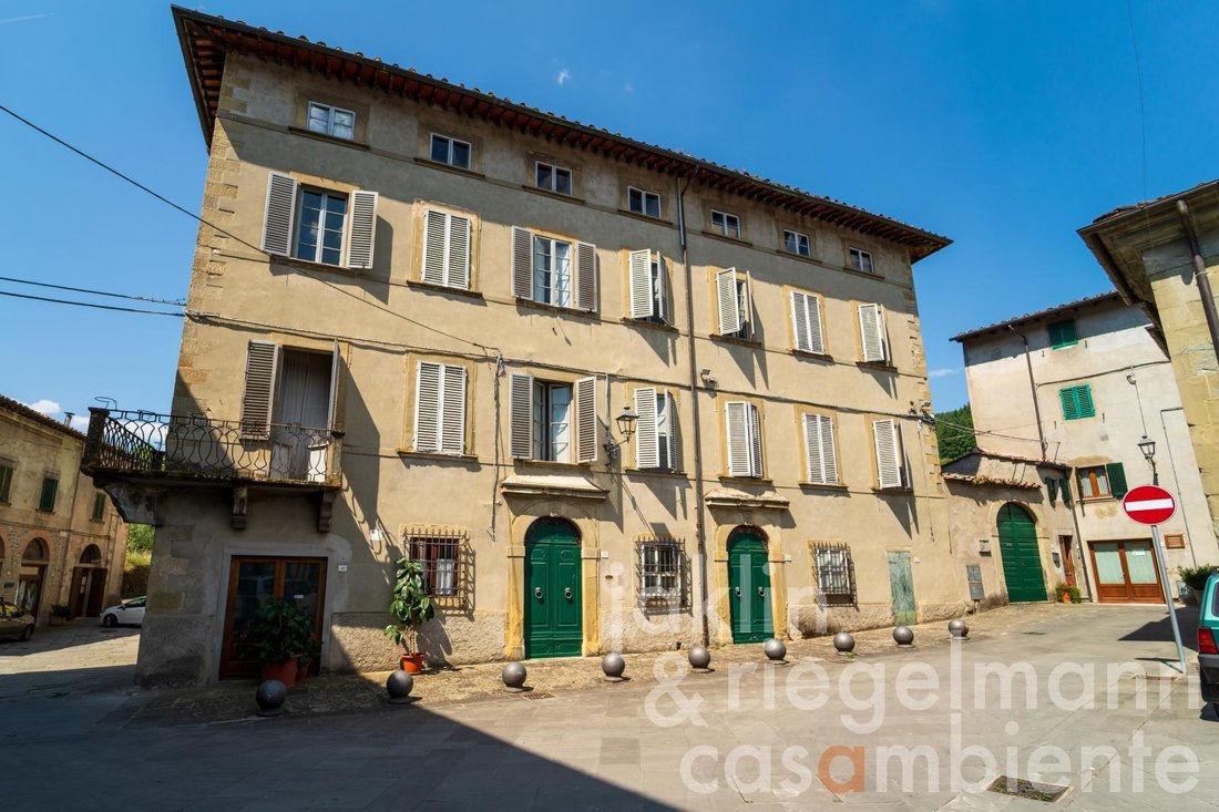 Finca en Castel San Niccolò, Toscana, Italia 1 - 18310353