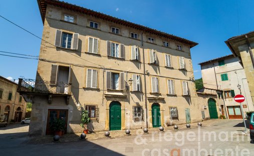 Estate in Castel San Niccolò, Tuscany, Italy 1