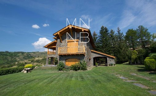 Chalet a Ger, Catalogna, Spagna 1
