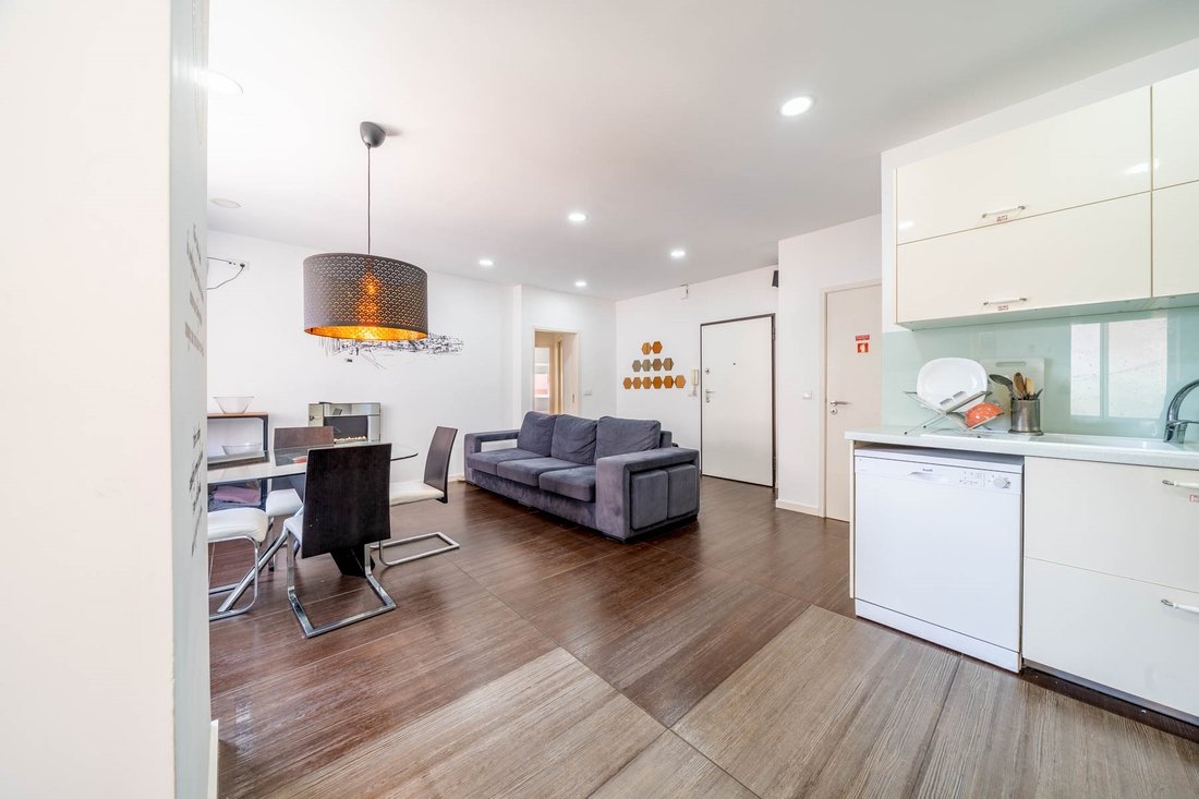 Apartment in Mafamude e Vilar do Paraiso, Porto District, Portugal 4 - 18315095