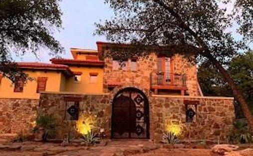 House in Haltom City, Texas, United States 1