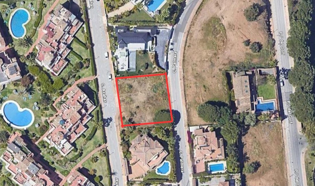 Land in Elviria-Cabopino, Marbella, Spain 4 - 18313353