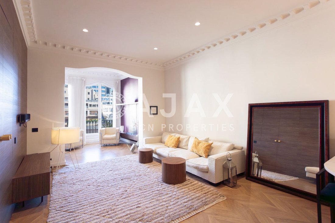 Apartment in Eixample, Barcelona, Spain 4 - 18312135