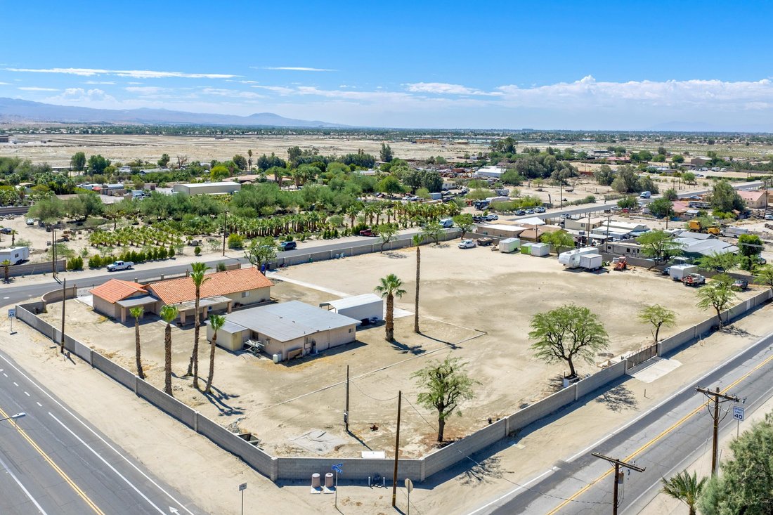 House in Indio, California, United States 3 - 18313612