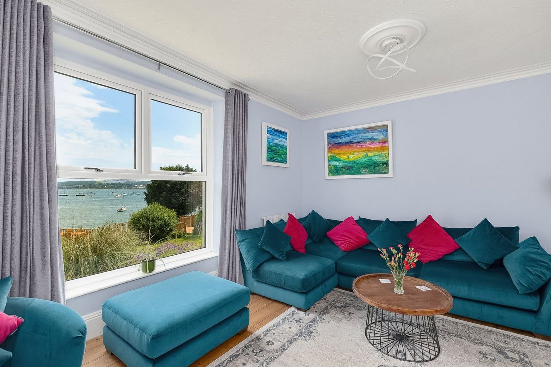 House in Saltash, England 5 - 18316103