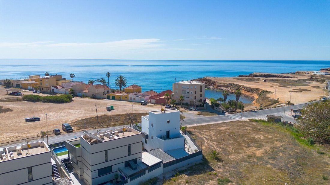 House in Torrevieja, Valencian Community, Spain 2 - 18314956