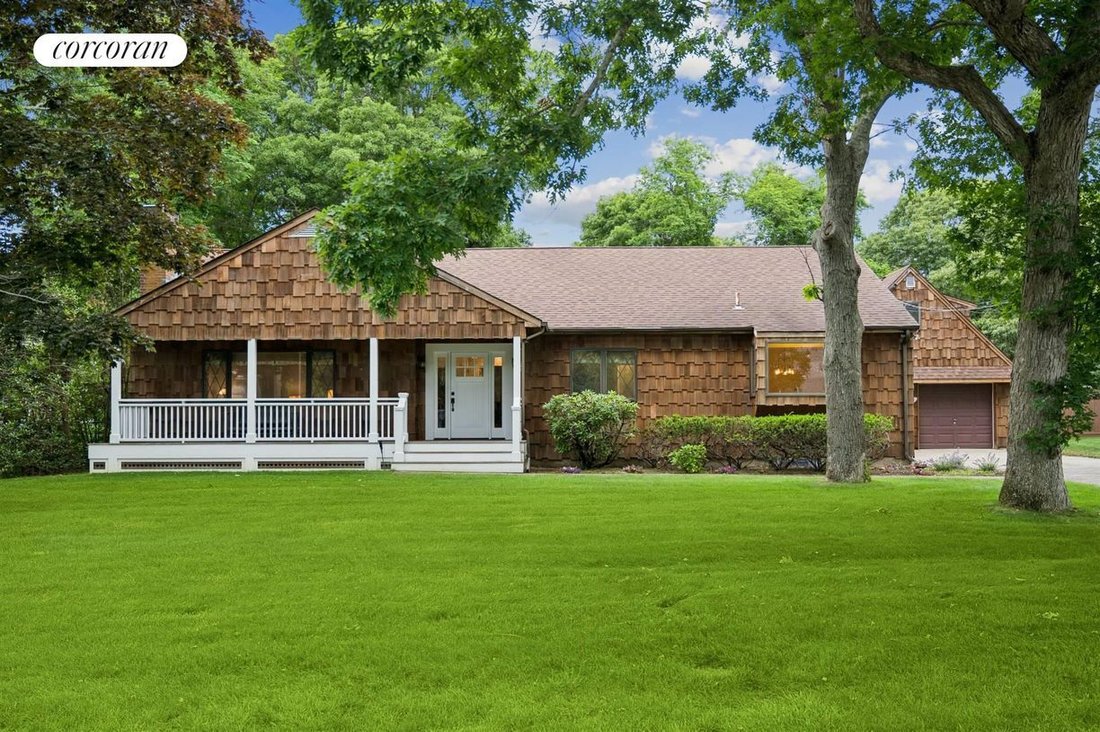 House in Hampton Bays, New York, United States 1 - 18265282