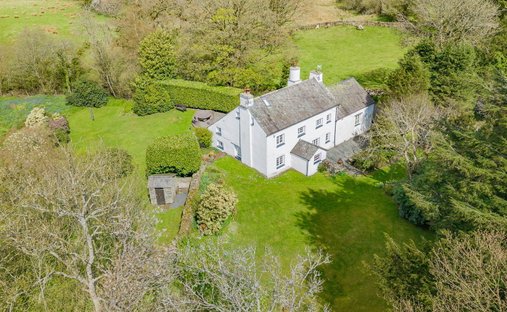 House in Newby Bridge, England 1