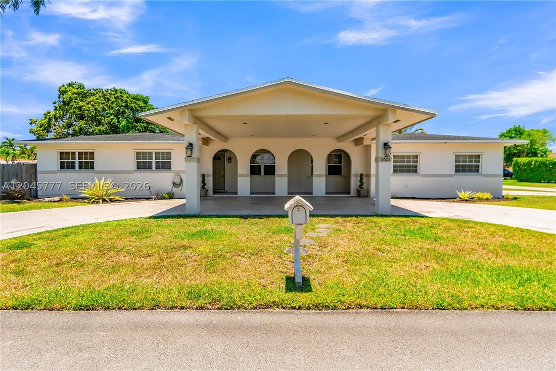 House in Miami, Florida, United States 4 - 18313007