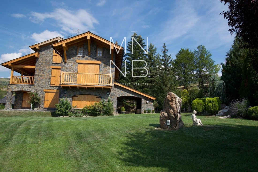 Chalet in Ger, Catalonia, Spain 2 - 18312394