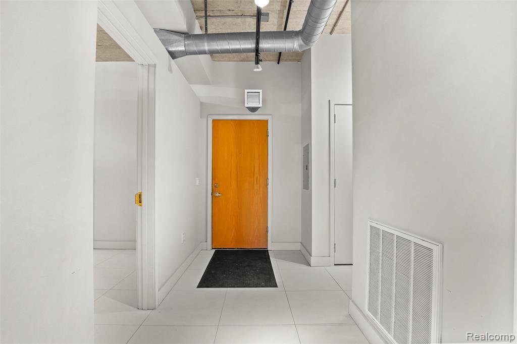 Condo in Ann Arbor, Michigan, United States 4 - 18308820