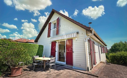 Haus in Ornex, Auvergne-Rhone-Alpen, Frankreich 1
