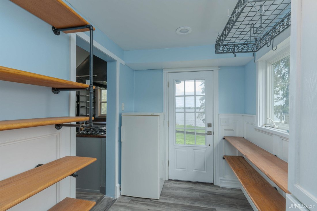 Casa a Iron River, Michigan, Stati Uniti 2 - 18308990