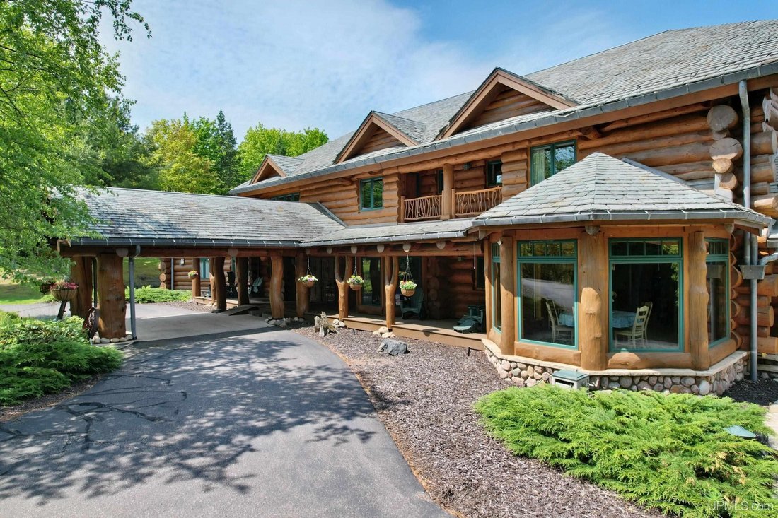 House in Watersmeet, Wisconsin, United States 5 - 18309434