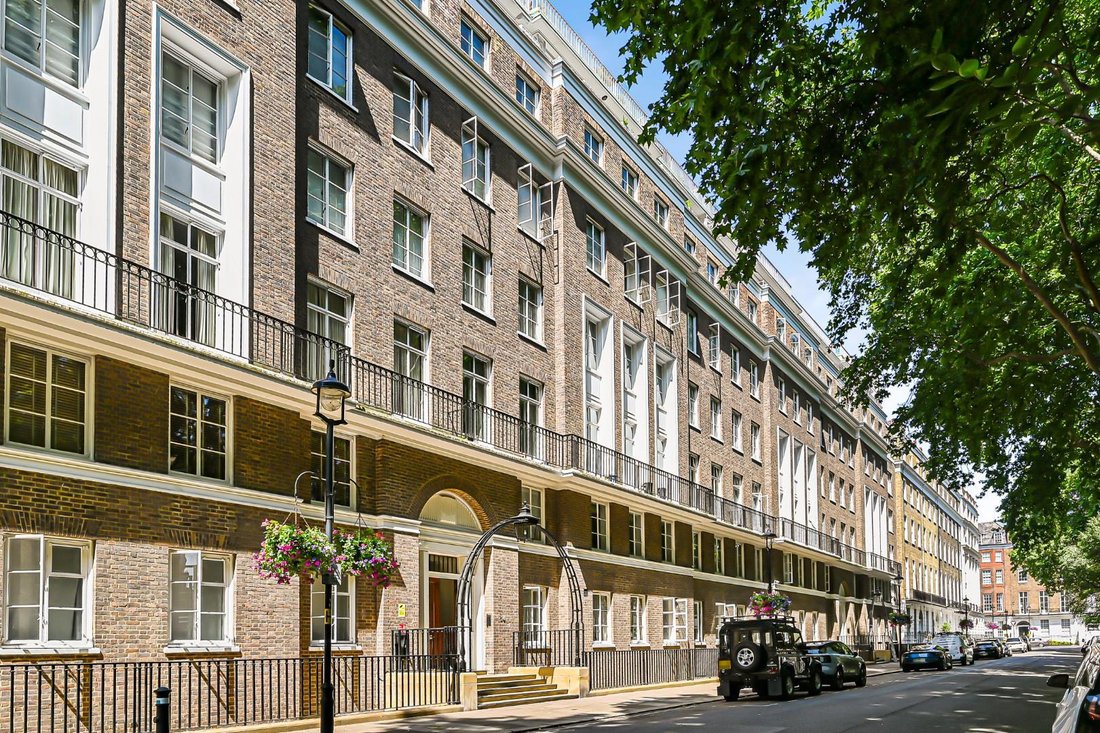 Apartment in Charing Cross, Westminster, England 2 - 16690745