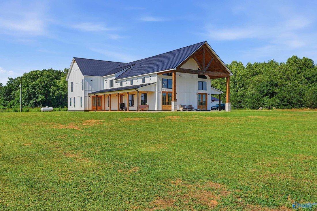 House in Town Creek, Alabama, United States 1 - 18311756