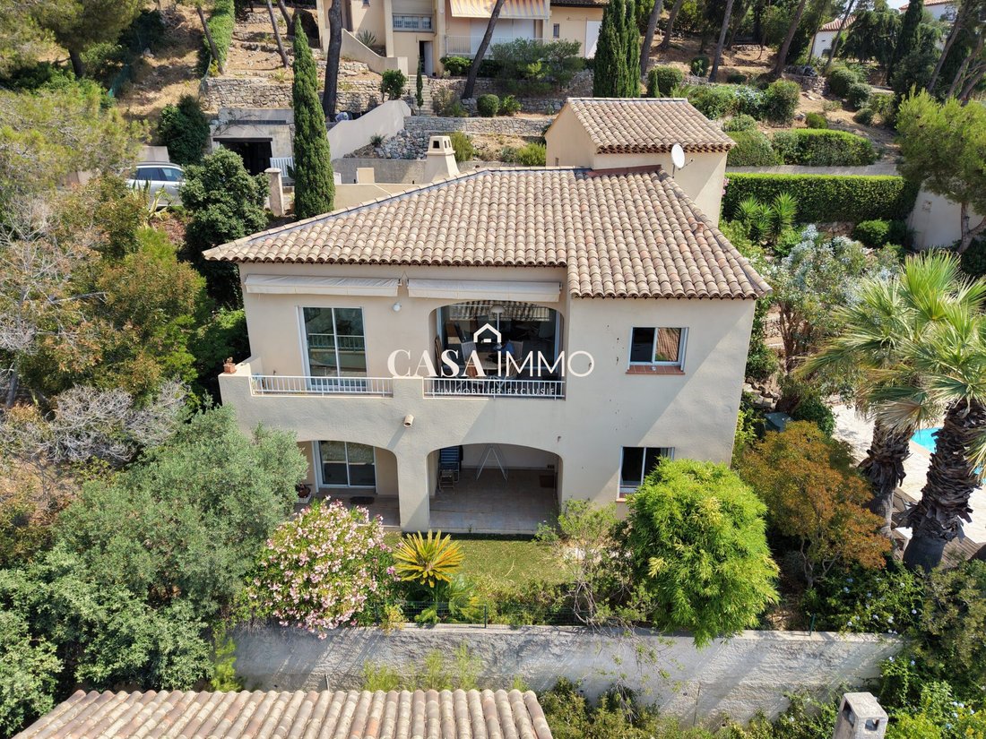 House in Hyeres, Provence-Alpes-Côte d'Azur, France 2 - 18315363