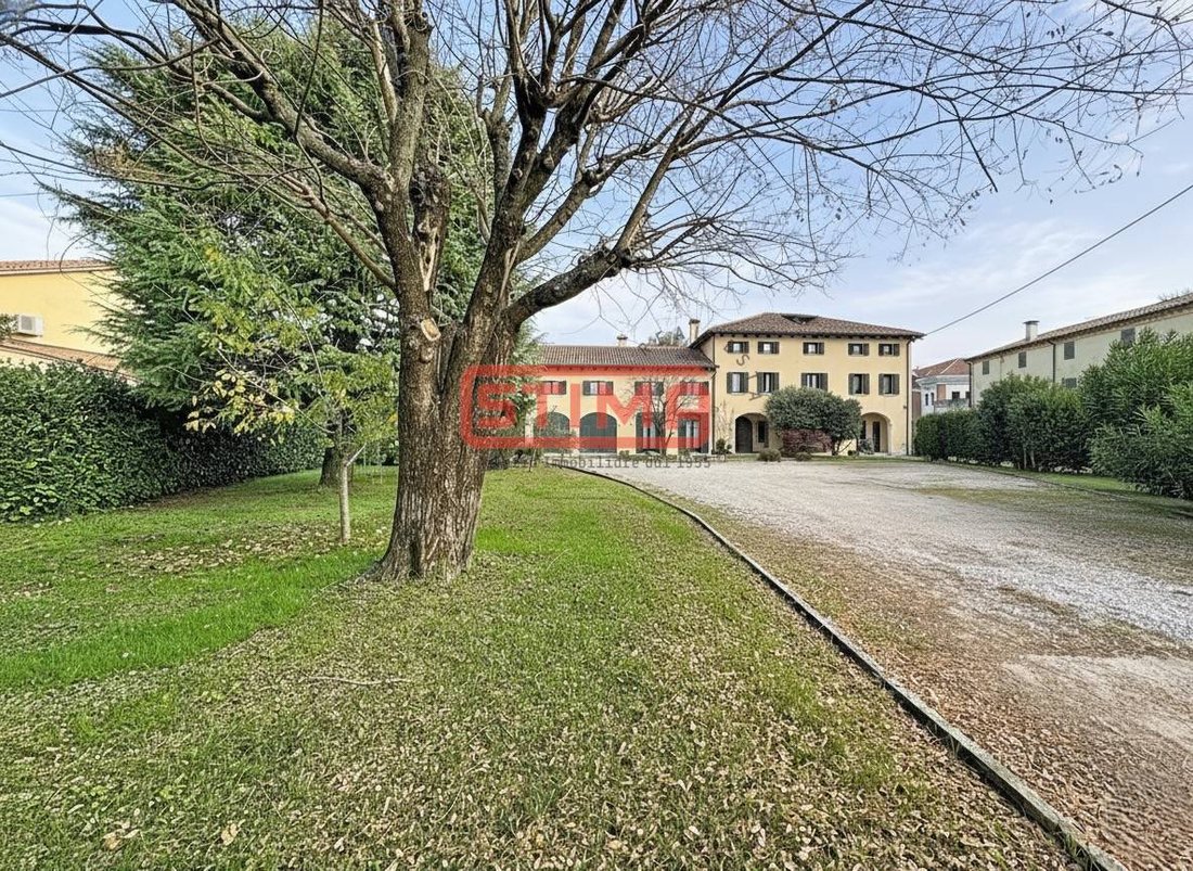 Villa in Paese, Veneto, Italy 5 - 18311767