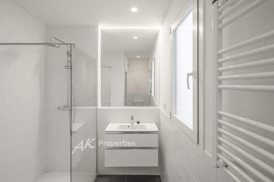Apartment in Eixample, Barcelona, Spain 5 - 18313032