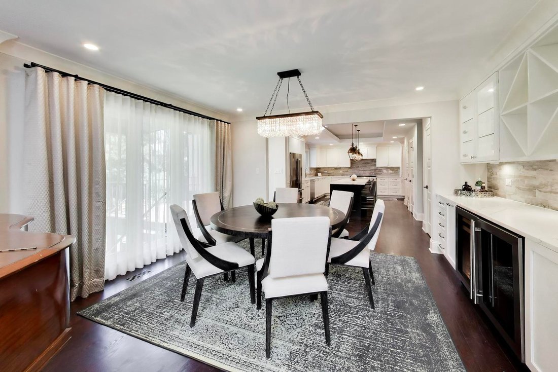 House in Oak Brook, Illinois, United States 5 - 18316346