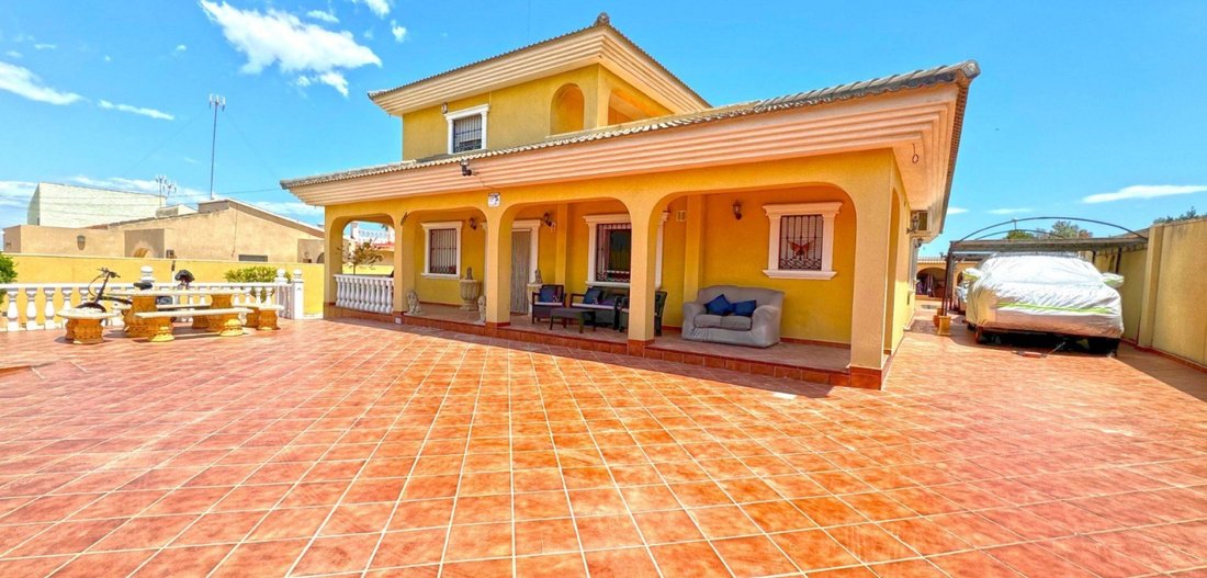 House in Torrevieja, Valencian Community, Spain 2 - 18314941